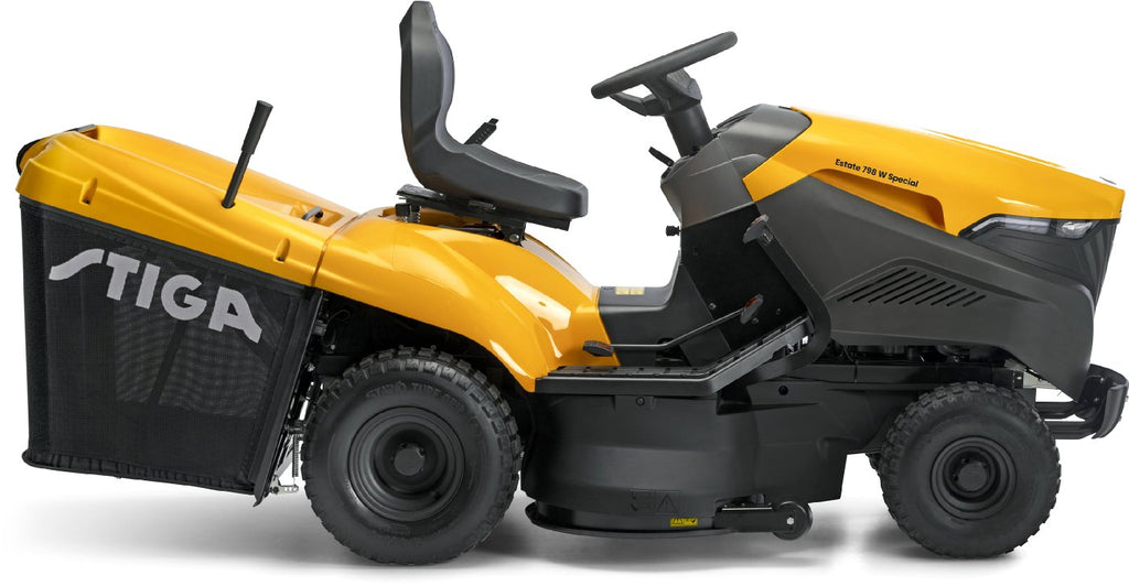 Stiga Rasentraktor Estate 798 W Special HONDA mit Mulchstopfen, Anhängerkupplung und Ladegerät