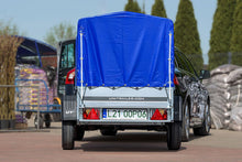 Laden Sie das Bild in den Galerie-Viewer, Anhänger Garden Trailer 200 KIPP 200×106 cm 750 kg [mit Hochspriegel, blauer Hochplane und Stützrad]-Neu