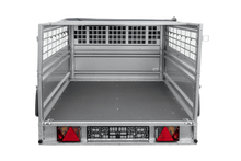 Laden Sie das Bild in den Galerie-Viewer, Einachsanhänger 230×125 UNITRAILER FORCE 230 KIPP mit Gitterwänden, H-0-Rahmen und grauer Plane-Neu
