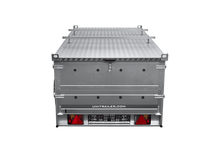 Laden Sie das Bild in den Galerie-Viewer, Einachsiger Anhänger auf Blattfedern 264×125 UNITRAILER GARDEN 264/R KIPP mit BIS-Seitenwänden und Aluminiumabdeckung-Neu